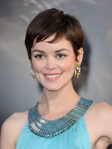 15 flattering pixie cut hairstyles for oval faces eal care
