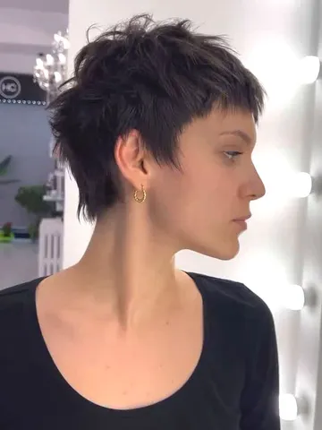 30 textured wavy short haircuts that pop edgy textured pixie