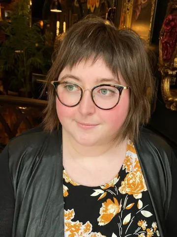 35 short hairstyles for plus size women to feel more confide