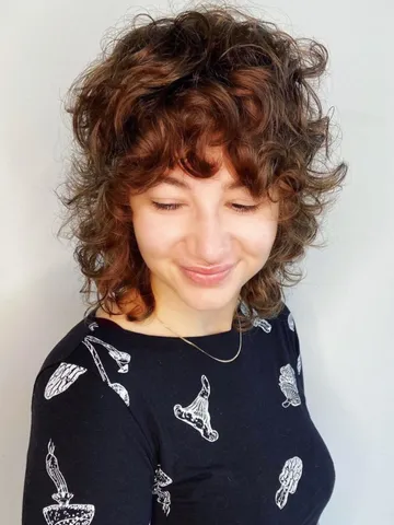 25 short shaggy hairstyles trending in 2025 fabbon