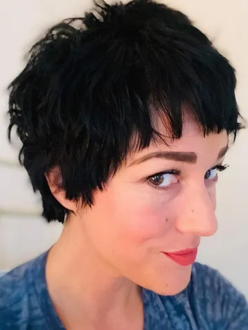19 shaggy pixie cut ideas that are high on trend now