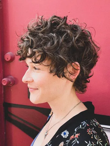 shaggy layered pixie cut the ultimate guide to this trendy s