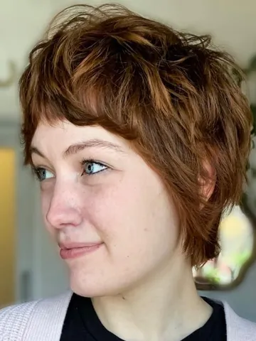 19 shaggy pixie cut ideas that are high on trend now