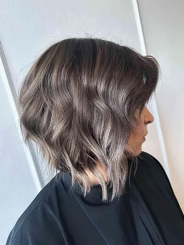 short layered haircuts for women hottest short medium haircu