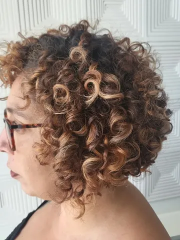 13 sassy and volume boosting layered stacked bob haircuts