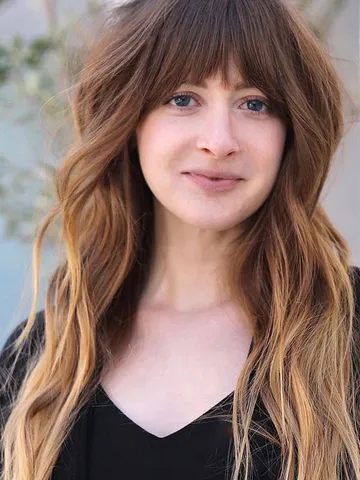 Cute Haircuts & Hairstyles with Bangs - Long Textured Haircut with Bang
