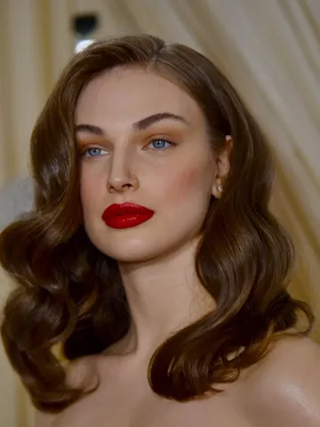 26 gorgeous wavy hair styles for that perfect 2026 look