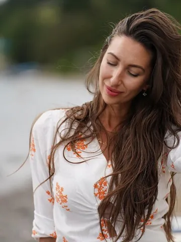 things you need to remember to take care of your wavy hair
