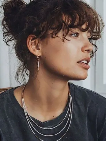 60 best hairstyles haircuts for wavy hair in 2024