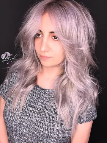 🐚🐚Pearly white hairs and some curtain bangs for my beautiful Ella 🖤🖤 ...