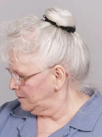 25 most universal bun hairstyles for women over 50