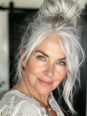 magnific 5jjk6tbt4p1viumehnjk silver messy bun silver white