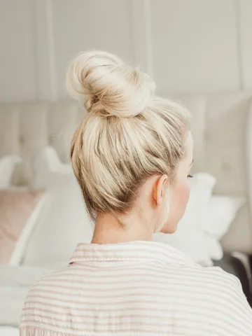 5 ways to do a messy bun twist me pretty