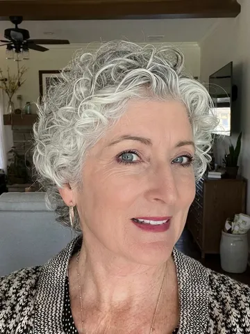35 pretty short hairstyles for curly hair to make you wow sh